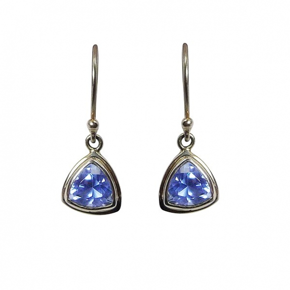 Bijoux boucles d'oreille en Quartz de Siberie bleu triangulaire - argent